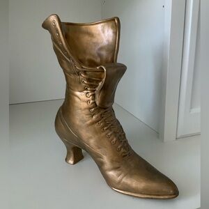 Vintage 1977 Victorian Steampunk Lace up Boot Vase Ceramic Bronze Decorative